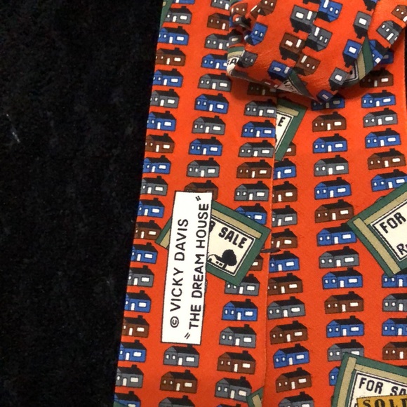 🎉HOST PICK!🎉Men’s Vicky Davis New York Tie - Picture 3 of 9